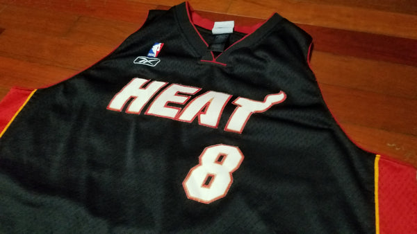 MENS - Worn Miami Heat A.Walker jersey sz 2XL