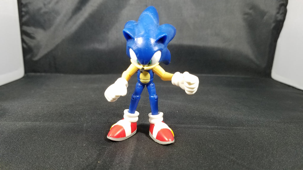 Jaswarez Sonic the hedgehog figure TRU exclusive