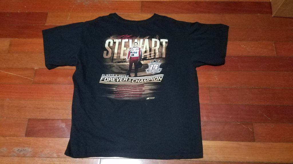 LARGE - vtg NASCAR Tony Stewart shirt
