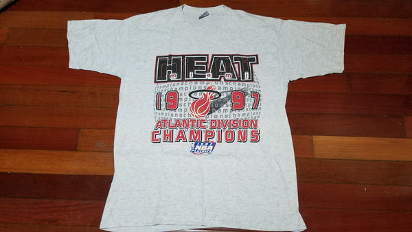 XL - vtg Miami Heat 97 Div champs tee