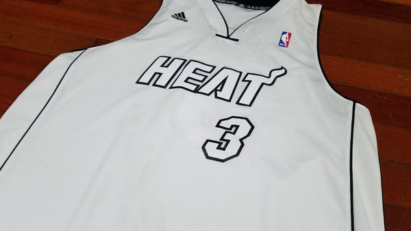 MENS - Worn Miami Heat Dwyane Wade jersey sz 2XL